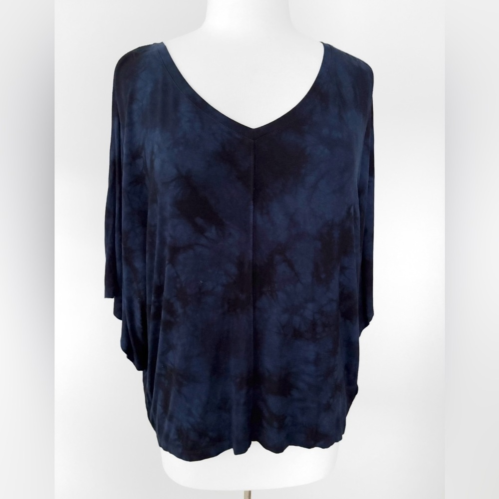 Tahari Dolman 3/4 Sleeve Top L Dark Blue Black Tie Dye Soft V Neck Batwing Tunic